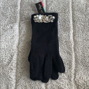 Charlie Paige Mittens